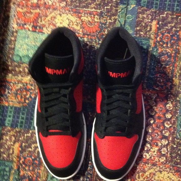 Jordan  Access Men\'s Black, Red & White Leather Sneakers - 11.5 - New in Box